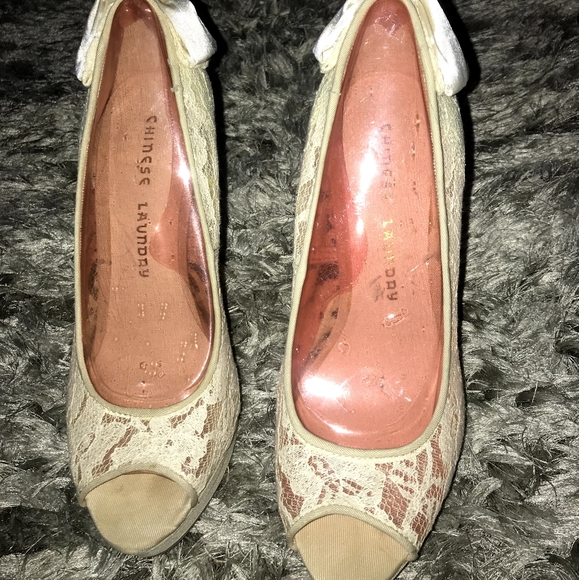 White Lace Heels - Picture 2 of 2